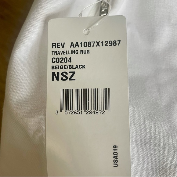 Chanel Blanket Throw CC Logo - Picture 11 of 12